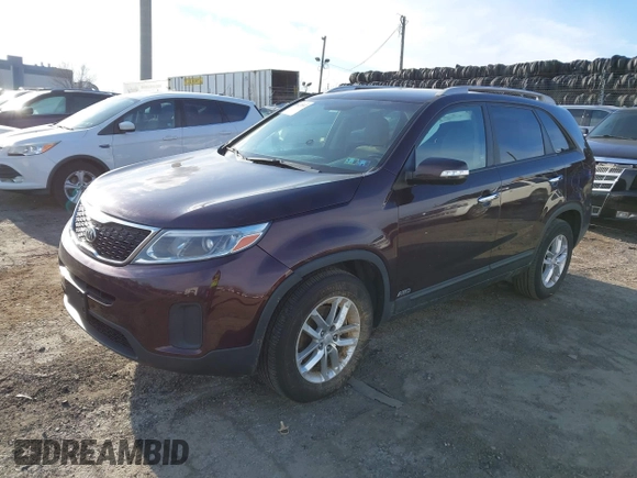 2015 Kia Sorento LX with VIN 5XYKTDA70FG580629, listed as a IAAI auction lot 41623587 with 105,266 mi miles. Bid and sale history available at carsss.com. Image 17.