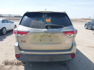 2015 Toyota Highlander Limited with VIN 5TDYKRFH3FS083587, listed as a IAAI auction lot 42045652 with Not provided miles and . Bid and sale history available at DreamBid. Image 16.