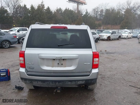 2017 Jeep Patriot High Altitude with VIN 1C4NJRFB2HD142094, listed as a IAAI auction lot 41436772 with 104,443 mi miles. Bid and sale history available at carsss.com. Image 16.