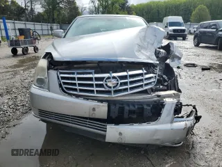 2008 Cadillac DTS 1SC with VIN 1G6KD57Y08U100869, listed as a Copart auction lot 52739095 with 183,802 mi miles and Clean Title. Bid and sale history available at carsss.com. Image 5.