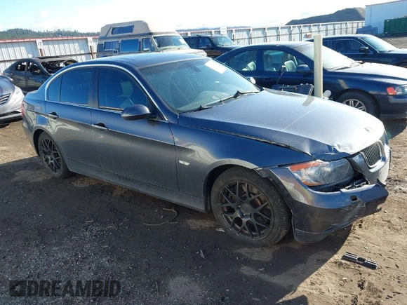 2006 BMW 3 Series 330xi with VIN WBAVD335X6KV66101, listed as a IAAI auction lot 41965628 with 142,246 mi miles. Bid and sale history available at carsss.com. Image 1.