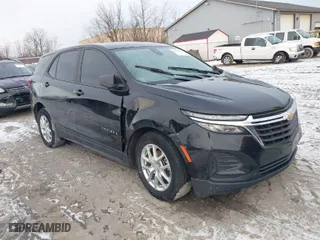 2022 Chevrolet Equinox LS with VIN 2GNAXSEV6N6155058, listed as a IAAI auction lot 41116784 with 120,918 mi miles. Bid and sale history available at carsss.com. Image 1.