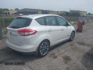 2017 Ford C-Max Titanium z VIN 1FADP5FU1HL100046, wystawiony jako IAAI lot #42356813 z przebiegiem 57 737 mil mil oraz . Historia ofert i sprzedaży dostępna na DreamBid. Obrazek 4.