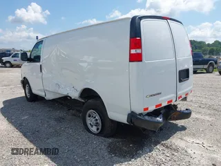 2020 Chevrolet Express Cargo with VIN 1GCWGAFG8L1173280, listed as a IAAI auction lot 42434124 with 157,399 mi miles and . Bid and sale history available at DreamBid. Image 3.
