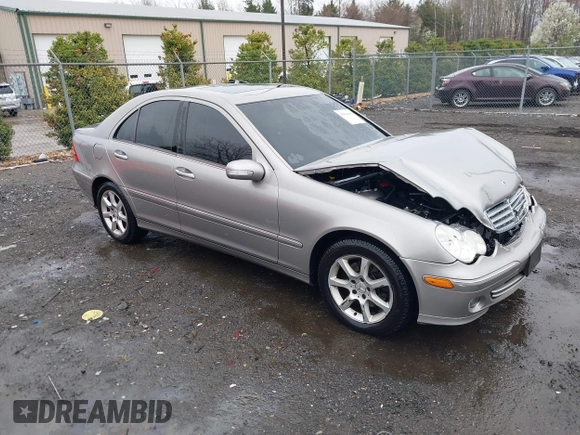2007 Mercedes-Benz C 280 Luxury with VIN WDBRF92H27F882209, listed as a IAAI auction lot 41834105 with 174,656 mi miles and . Bid and sale history available at DreamBid. Image 1.