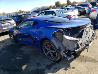 2020 Chevrolet Corvette 3LT with VIN 1G1Y82D40L5117792, listed as a Copart auction lot 39469943 with 6,879 mi miles. Bid and sale history available at carsss.com. Image 2.