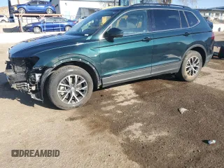 2019 Volkswagen Tiguan SE with VIN 3VV3B7AX3KM081508, listed as a Copart auction lot 52691945 with 32,089 mi miles and Salvage Title. Bid and sale history available at DreamBid. Image 1.