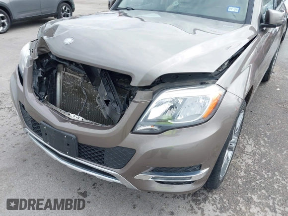 2014 Mercedes-Benz GLK 350 with VIN WDCGG5HB0EG326077, listed as a IAAI auction lot 42041401 with 122,087 mi miles and . Bid and sale history available at DreamBid. Image 17.