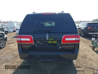 2008 Lincoln Navigator with VIN 5LMFU28538LJ21943, listed as a IAAI auction lot 41764473 with 116,431 mi miles. Bid and sale history available at carsss.com. Image 17.