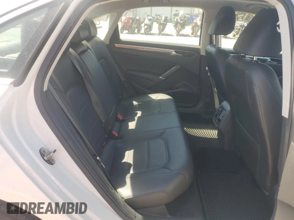 2018 Volkswagen Passat SE with VIN 1VWBA7A38JC030965, listed as a Copart auction lot 56328575 with 72,166 mi miles and Salvage title. Bid and sale history available at DreamBid. Image 10.