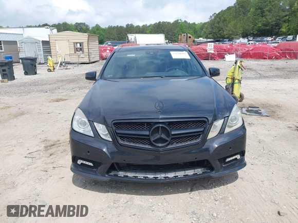 2011 Mercedes-Benz E 350 Luxury z VIN WDDHF8HB0BA269785, wystawiony jako IAAI lot #42120896 z przebiegiem 170 433 mil mil oraz . Historia ofert i sprzedaży dostępna na DreamBid. Obrazek 12.