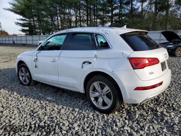 2019 Audi Q5 Premium Plus with VIN WA1BNAFY8K2080646, listed as a Copart auction lot 69328402 with 44,911 mi miles. Bid and sale history available at carsss.com. Image 2.