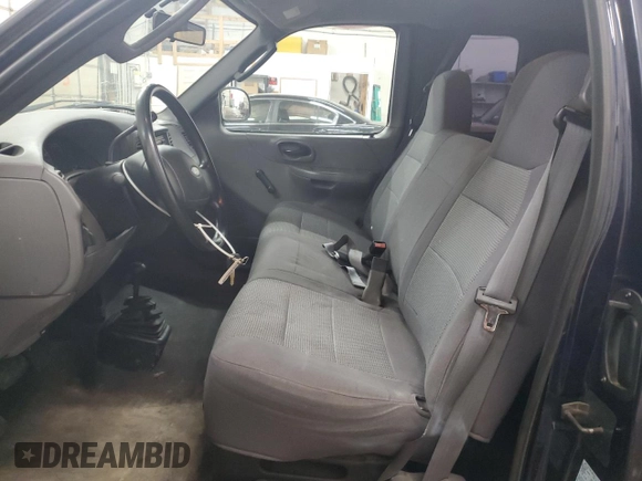 2004 Ford F-150 XL with VIN 2FTRX18W84CA11554, listed as a Copart auction lot 49919985 with 134,336 mi miles and Clean title. Bid and sale history available at DreamBid. Image 7.