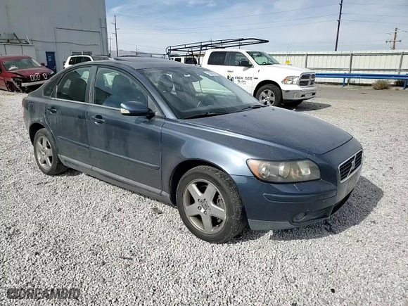 2005 Volvo S40 with VIN YV1MH682352096103, listed as a Copart auction lot 75299084 with NaN miles and Salvage Title. Bid and sale history available at carsss.com. Image 10.