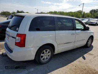 2011 Chrysler Town & Country Touring L with VIN 2A4RR8DG6BR796596, listed as a Copart auction lot 66468534 with 170,479 mi miles and Clean Title. Bid and sale history available at DreamBid. Image 3.