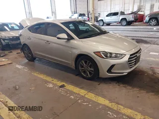2018 Hyundai Elantra SEL z VIN 5NPD84LF2JH296774, wystawiony jako IAAI lot #41959917 z przebiegiem 75 775 mil mil oraz . Historia ofert i sprzedaży dostępna na DreamBid. Obrazek 1.