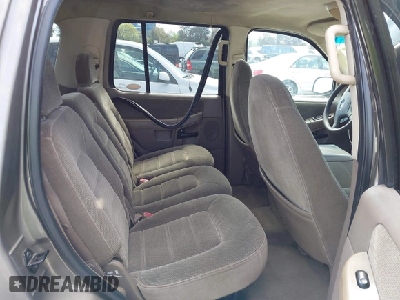 2002 Ford Explorer XLT with VIN 1FMZU63E52UC14155, listed as a IAAI auction lot 41805497 with Not provided miles and . Bid and sale history available at DreamBid. Image 8.