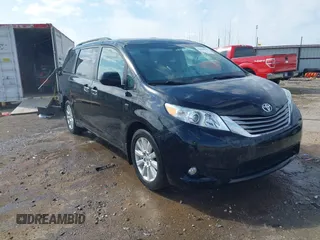 2017 Toyota Sienna XLE z VIN 5TDDZ3DC5HS146786, wystawiony jako IAAI lot #41635018 z przebiegiem 64 942 mil mil oraz . Historia ofert i sprzedaży dostępna na DreamBid. Obrazek 1.