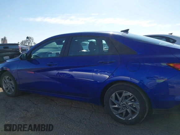 2024 Hyundai Elantra SEL with VIN KMHLM4DG7RU751436, listed as a IAAI auction lot 41882763 with 11,447 mi miles and . Bid and sale history available at DreamBid. Image 15.