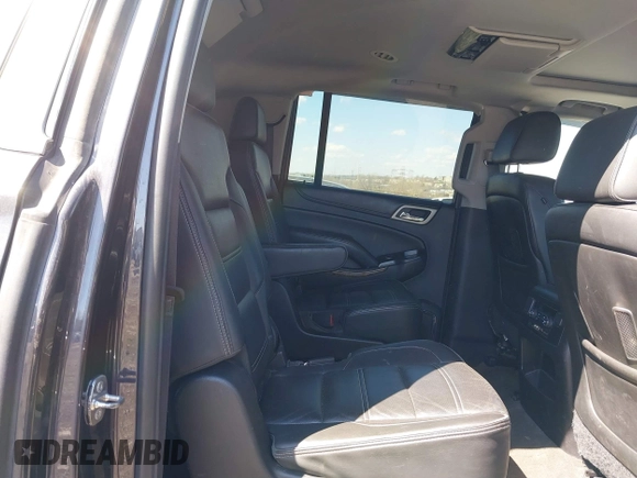 2015 GMC Yukon XL Denali with VIN 1GKS2JKJ5FR144991, listed as a IAAI auction lot 41877853 with 167,814 mi miles. Bid and sale history available at carsss.com. Image 8.