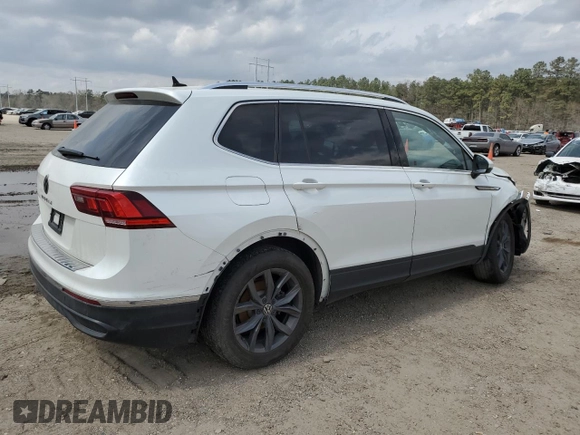 2023 Volkswagen Tiguan SE z VIN 3VVNB7AX9PM087233, wystawiony jako Copart lot #48940745 z przebiegiem 33 861 mil mil oraz Szkoda całkowita • Salvage title. Historia ofert i sprzedaży dostępna na DreamBid. Obrazek 3.