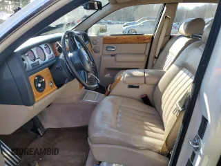 2004 Rolls-Royce Phantom z VIN SCA1S68414UX07249, wystawiony jako Copart lot #88060075 z przebiegiem Nie podano mil oraz Szkody całkowita. Historia ofert i sprzedaży dostępna na DreamBid. Obrazek 7.