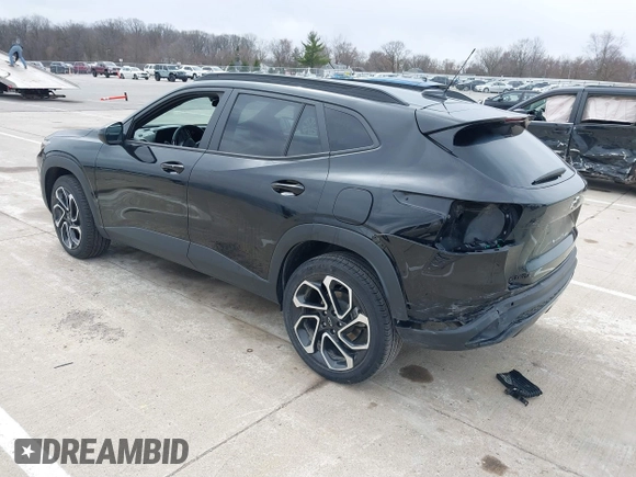 2024 Chevrolet Trax 2RS with VIN KL77LJE25RC196273, listed as a IAAI auction lot 41899523 with 22,933 mi miles and . Bid and sale history available at DreamBid. Image 3.