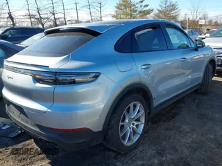2021 Porsche Cayenne z VIN WP1BA2AY8MDA42886, wystawiony jako IAAI lot #41465968 z przebiegiem 17 062 mil mil oraz . Historia ofert i sprzedaży dostępna na DreamBid. Obrazek 4.