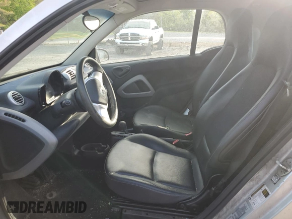 2015 Smart fortwo Passion with VIN WMEEJ3BA2FK806270, listed as a Copart auction lot 55263685 with 118,602 mi miles and Clean Title. Bid and sale history available at carsss.com. Image 7.
