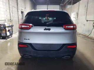 2017 Jeep Cherokee Altitude with VIN 1C4PJMAS1HW646417, listed as a Copart auction lot 60907915 with 124,357 mi miles and Clean title. Bid and sale history available at DreamBid. Image 6.