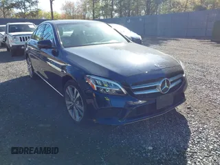 2020 Mercedes-Benz C 300 z VIN WDDWF8EB9LR561644, wystawiony jako IAAI lot #42129327 z przebiegiem Nie podano mil oraz . Historia ofert i sprzedaży dostępna na DreamBid. Obrazek 1.