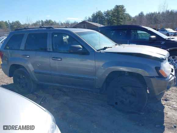 2007 Jeep Grand Cherokee Laredo with VIN 1J8GR48K37C652484, listed as a IAAI auction lot 41909226 with 134,099 mi miles. Bid and sale history available at carsss.com. Image 14.