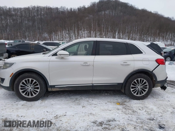2016 Lincoln MKX Select with VIN 2LMTJ8KR3GBL31765, listed as a IAAI auction lot 41352530 with 155,376 mi miles. Bid and sale history available at carsss.com. Image 14.