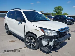 2018 Subaru Forester z VIN JF2SJABC5JH478292, wystawiony jako IAAI lot #42335025 z przebiegiem 60 910 mil mil oraz . Historia ofert i sprzedaży dostępna na DreamBid. Obrazek 1.
