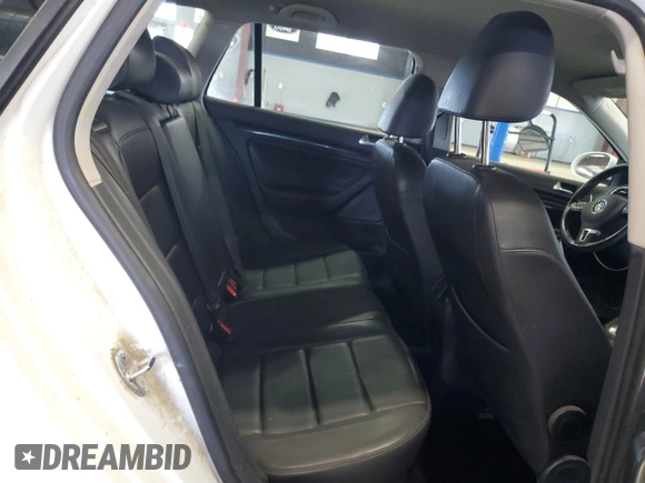 2014 Volkswagen Jetta TDI w/Sunroof & Nav with VIN 3VWPL7AJ3EM611339, listed as a Copart auction lot 54204965 with 142,231 mi miles and Clean title. Bid and sale history available at DreamBid. Image 10.