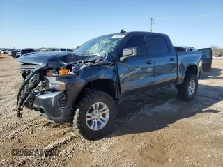 2020 Chevrolet Silverado 1500 Custom with VIN 3GCPWBEF1LG309594, listed as a Copart auction lot 47881835 with 124,433 mi miles and Salvage Title. Bid and sale history available at carsss.com. Image 1.