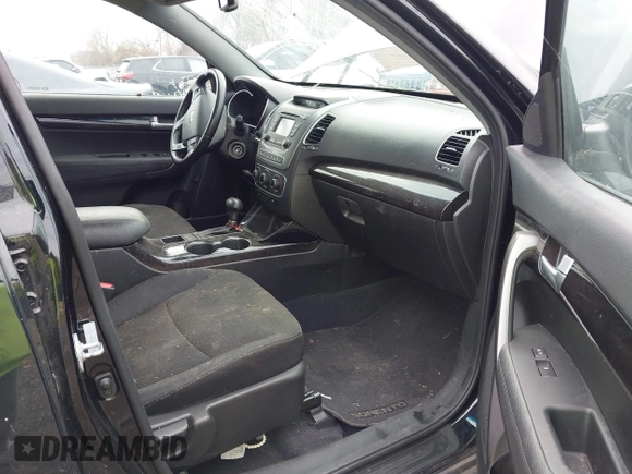 2014 Kia Sorento LX with VIN 5XYKT4A62EG490307, listed as a IAAI auction lot 41957200 with 104,331 mi miles. Bid and sale history available at carsss.com. Image 5.