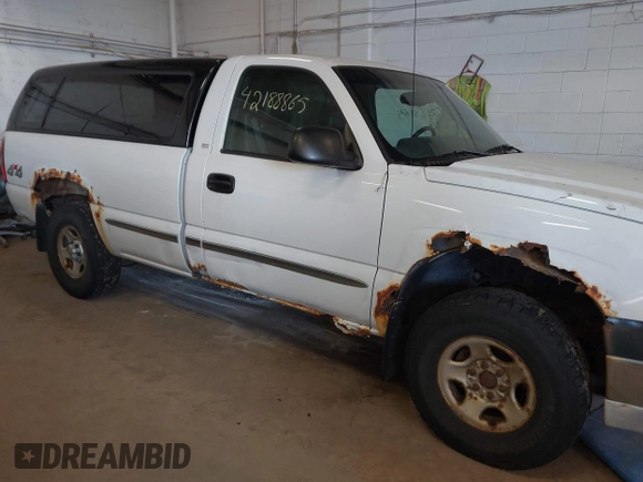 2003 Chevrolet Silverado 1500 LS with VIN 1GCEK14V03Z258627, listed as a IAAI auction lot 42188865 with 199,972 mi miles. Bid and sale history available at carsss.com. Image 6.