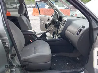 2007 Ford Escape Hybrid z VIN 1FMCU59HX7KB25010, wystawiony jako IAAI lot #42159589 z przebiegiem 217 254 mil mil oraz . Historia ofert i sprzedaży dostępna na DreamBid. Obrazek 5.