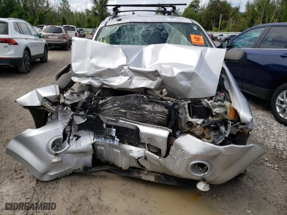 2010 Ford Escape XLT with VIN 1FMCU0D74AKA29043, listed as a Copart auction lot 67198014 with 0 mi miles and Salvage Title. Bid and sale history available at carsss.com. Image 5.