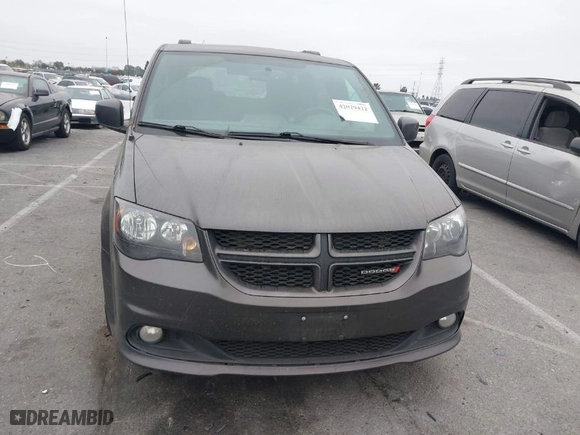 2017 Dodge Grand Caravan GT with VIN 2C4RDGEG5HR761229, listed as a IAAI auction lot 42029422 with 211,600 mi miles. Bid and sale history available at carsss.com. Image 12.