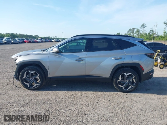 2024 Hyundai Tucson Limited with VIN KM8JECD15RU170382, listed as a IAAI auction lot 42084930 with 21,386 mi miles and . Bid and sale history available at carsss.com. Image 14.