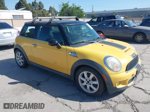 2008 MINI Hardtop S with VIN WMWMF73568TT90383, listed as a IAAI auction lot 42211410 with 98,055 mi miles and . Bid and sale history available at DreamBid. Image 1.
