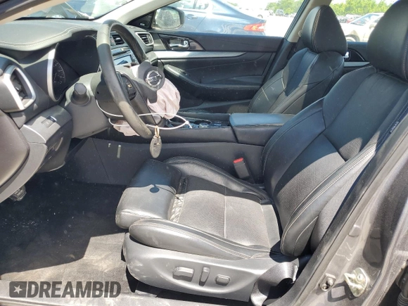 2017 Nissan Maxima SV z VIN 1N4AA6APXHC373398, wystawiony jako Copart lot #58025265 z przebiegiem 78 734 mil mil oraz Szkoda całkowita • Salvage title. Historia ofert i sprzedaży dostępna na DreamBid. Obrazek 7.