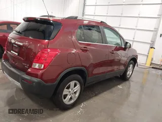 2016 Chevrolet Trax LT with VIN 3GNCJPSB4GL275165, listed as a IAAI auction lot 41883722 with 76,592 mi miles. Bid and sale history available at carsss.com. Image 4.
