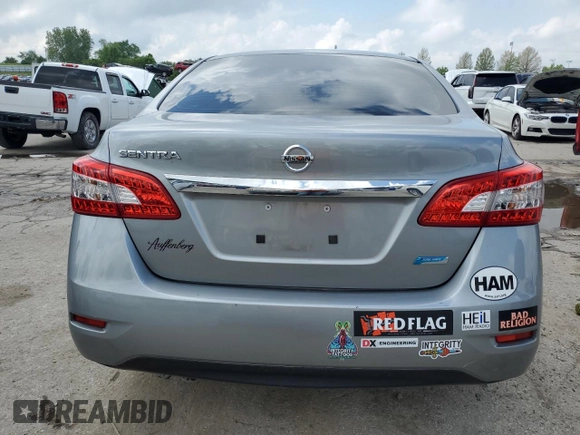 2014 Nissan Sentra SV z VIN 3N1AB7APXEY297622, wystawiony jako Copart lot #56340075 z przebiegiem 116 788 mil mil oraz Szkoda całkowita • Salvage title. Historia ofert i sprzedaży dostępna na DreamBid. Obrazek 6.