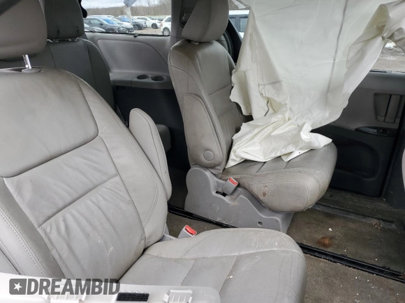 2015 Toyota Sienna Ltd with VIN 5TDDK3DC2FS111205, listed as a Copart auction lot 48131765 with 175,782 mi miles and Salvage Title. Bid and sale history available at carsss.com. Image 11.