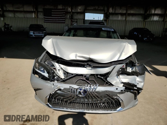 2020 Lexus ES 300h z VIN 58AD21B17LU005849, wystawiony jako Copart lot #63084095 z przebiegiem 30 738 mil mil oraz Szkoda całkowita • Salvage title. Historia ofert i sprzedaży dostępna na DreamBid. Obrazek 5.