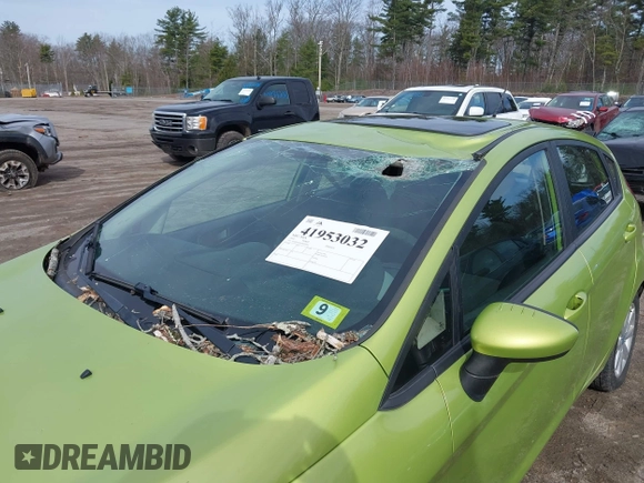 2011 Ford Fiesta SE with VIN 3FADP4EJ6BM150660, listed as a IAAI auction lot 41953032 with 175,607 mi miles. Bid and sale history available at carsss.com. Image 6.