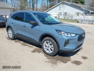 2024 Ford Escape Active with VIN 1FMCU0GN4RUB45658, listed as a IAAI auction lot 41888430 with 3,384 mi miles. Bid and sale history available at carsss.com. Image 1.